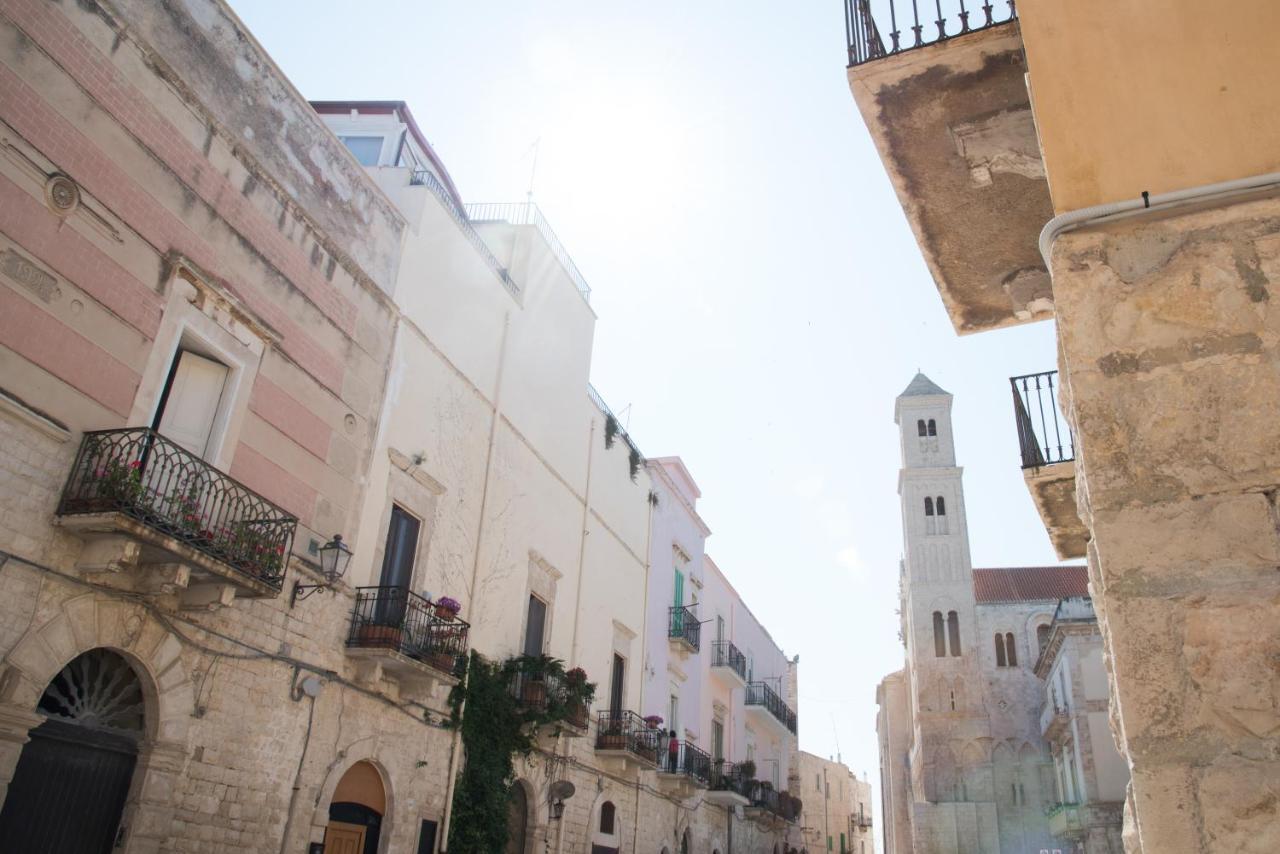 Piazza Duomo - Medieval Puglia'S House Giovinazzo Exterior foto