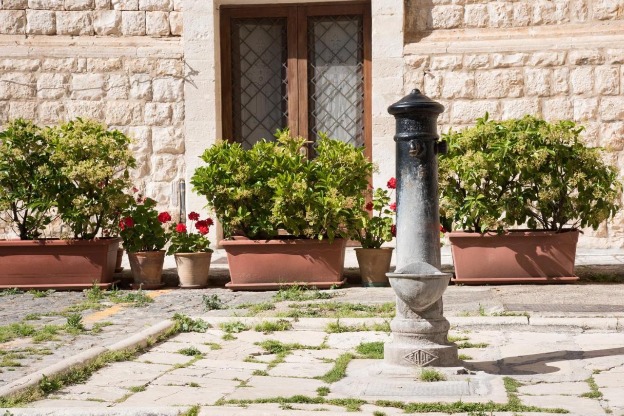 Piazza Duomo - Medieval Puglia'S House Giovinazzo Exterior foto